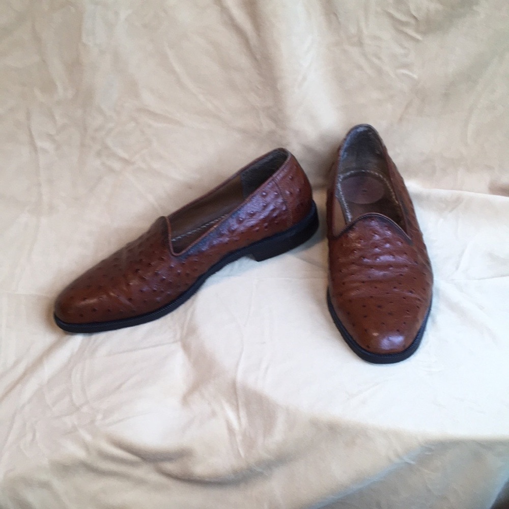 Men’s Giorgio Brutini loafers. Size 9